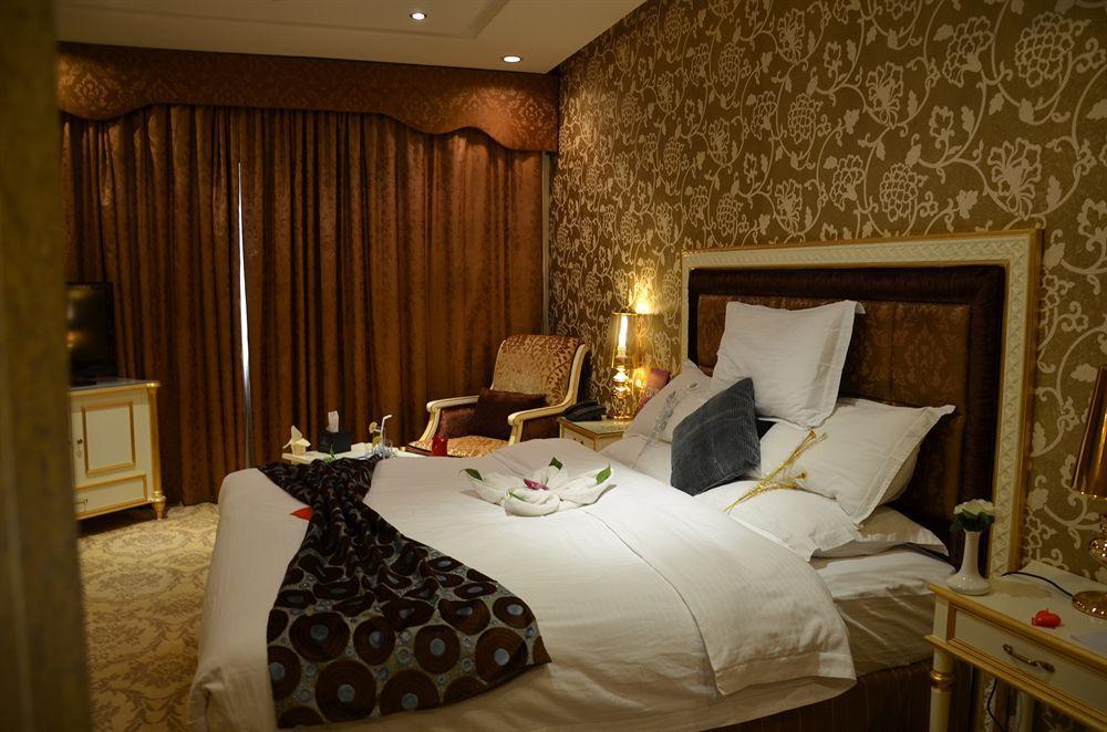 Rose Garden Hotel Riad Habitación foto